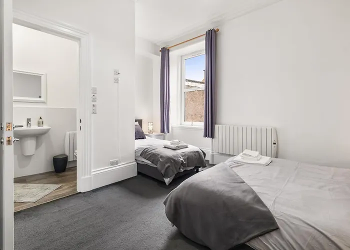 Peterhead Pad - Sja Stays - Modern 2 Bed Apartment