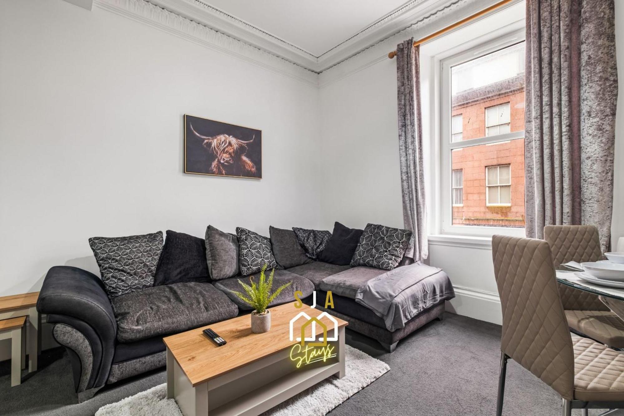 Pad - Sja - Modern 2 Bed * Peterhead